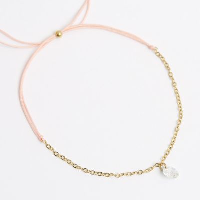Bracelet cordon rose poudre avec chaîne etpetit strass scintillant