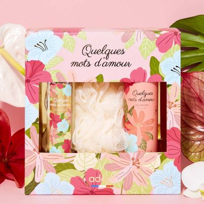Quelques mots d'amour Coffret Eau de parfum 100ml + gel douche + fleur de bain Quelques mots d'amour Coffret Eau de parfum 100ml + gel douche + fleur de bain